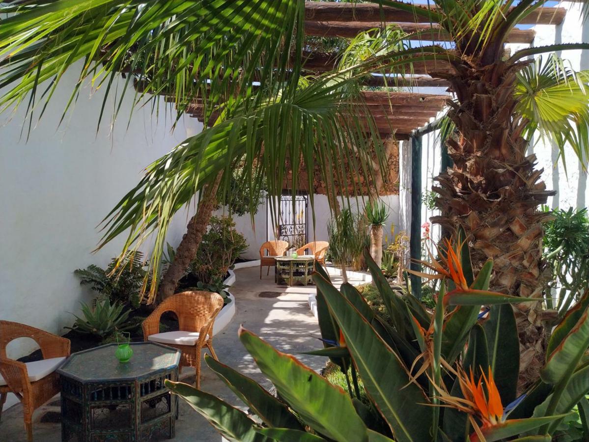 Los Lirios Hotel Rural - Adults Only Tias Exterior photo