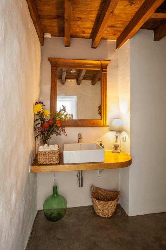 Los Lirios Hotel Rural - Adults Only Tias Exterior photo